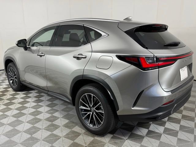 2024 Lexus NX 350h Premium photo 3