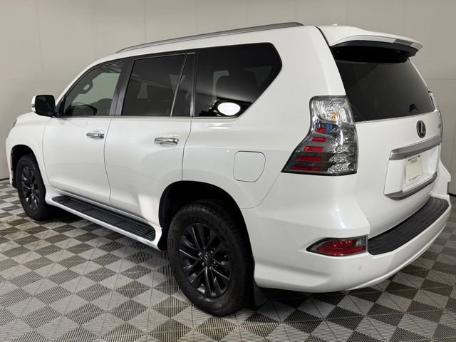 2022 Lexus GX 460 photo 2