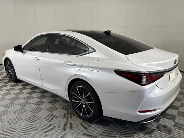 2023 Lexus ES 350 photo 3