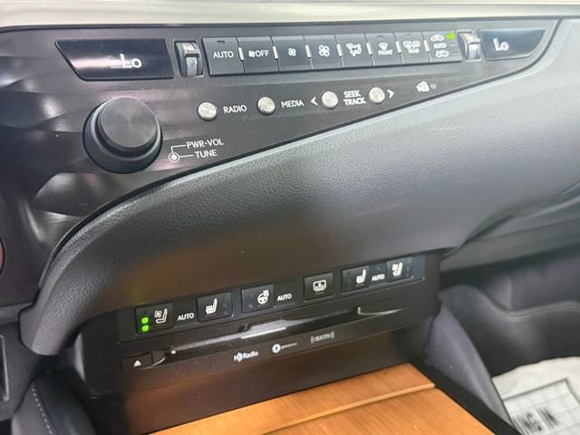 2020 Lexus ES 350 Luxury - Photo 22