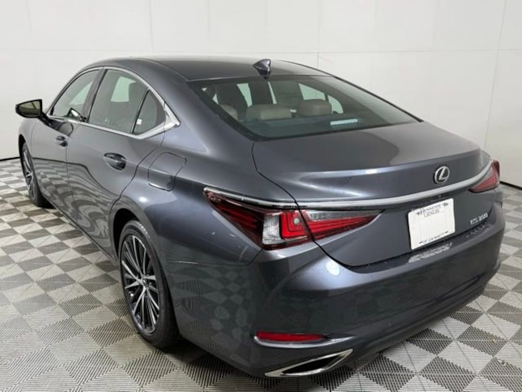 New 2025 Lexus ES 350 SEDAN