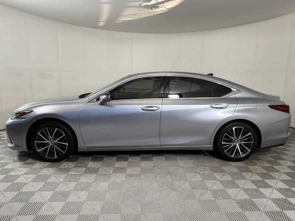 Used 2024 Lexus ES 350 Sedan