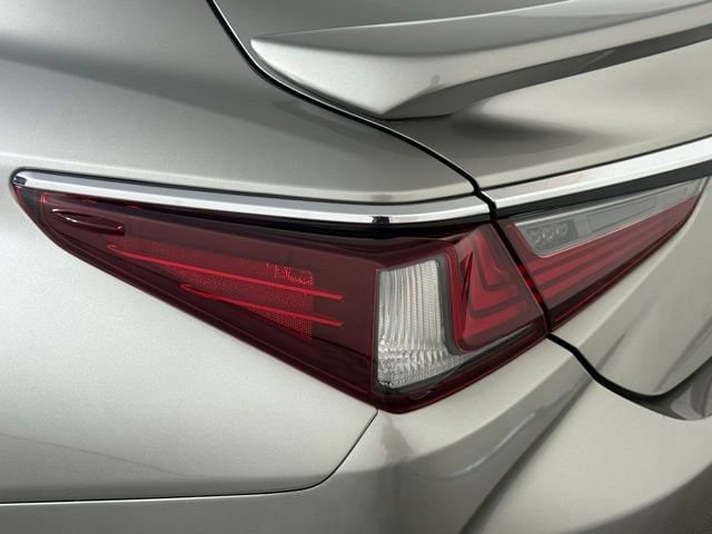 2020 Lexus ES 350 Luxury - Photo 13