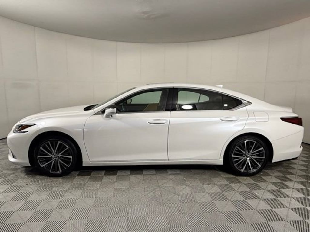Used 2025 Lexus ES 350 Base Sedan