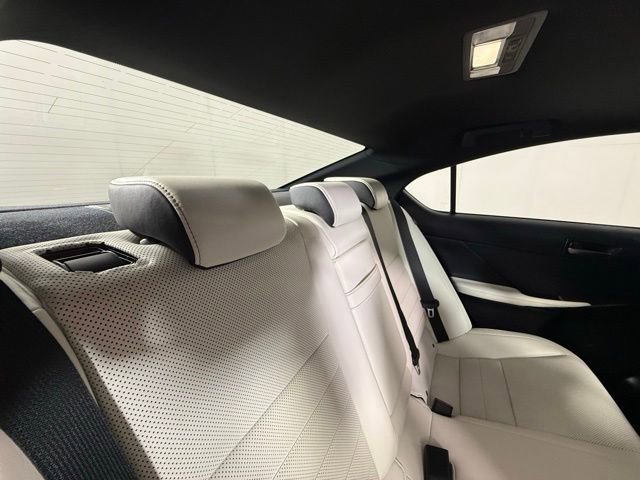 2021 Lexus IS 350 F SPORT - Photo 33