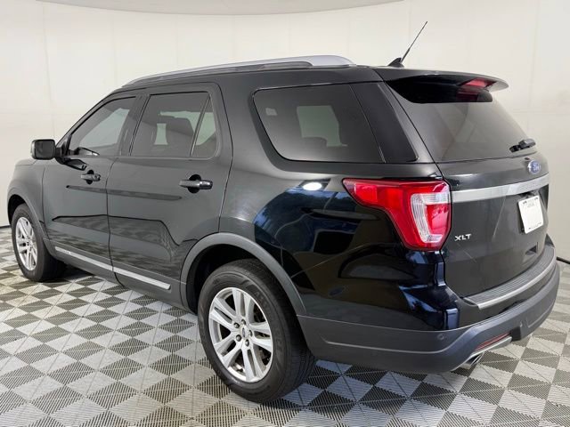 2018 Ford Explorer XLT photo 4