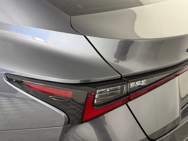 2025 Lexus IS 300 - Photo 14