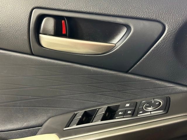 2021 Lexus IS 350 F SPORT - Photo 18