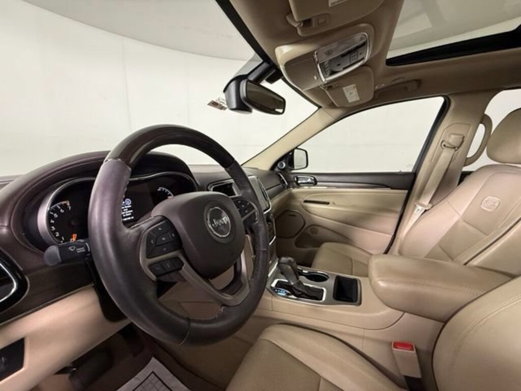 Used 2019 Jeep Grand Cherokee Overland SUV
