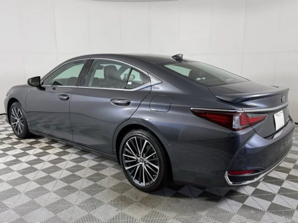 Used 2025 Lexus ES 300h Base Sedan