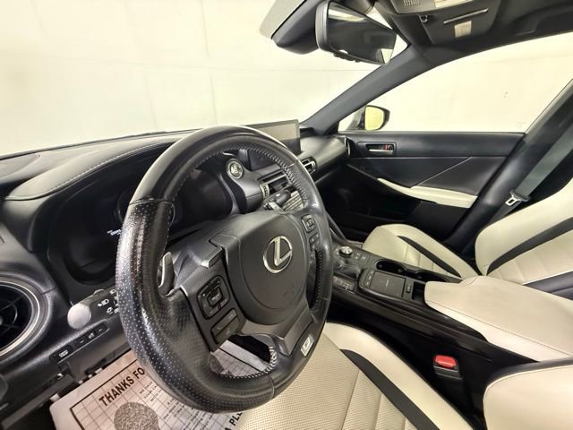 2021 Lexus IS 350 F SPORT - Photo 6