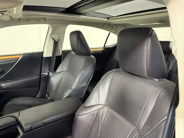 2020 Lexus ES 350 Luxury - Photo 17