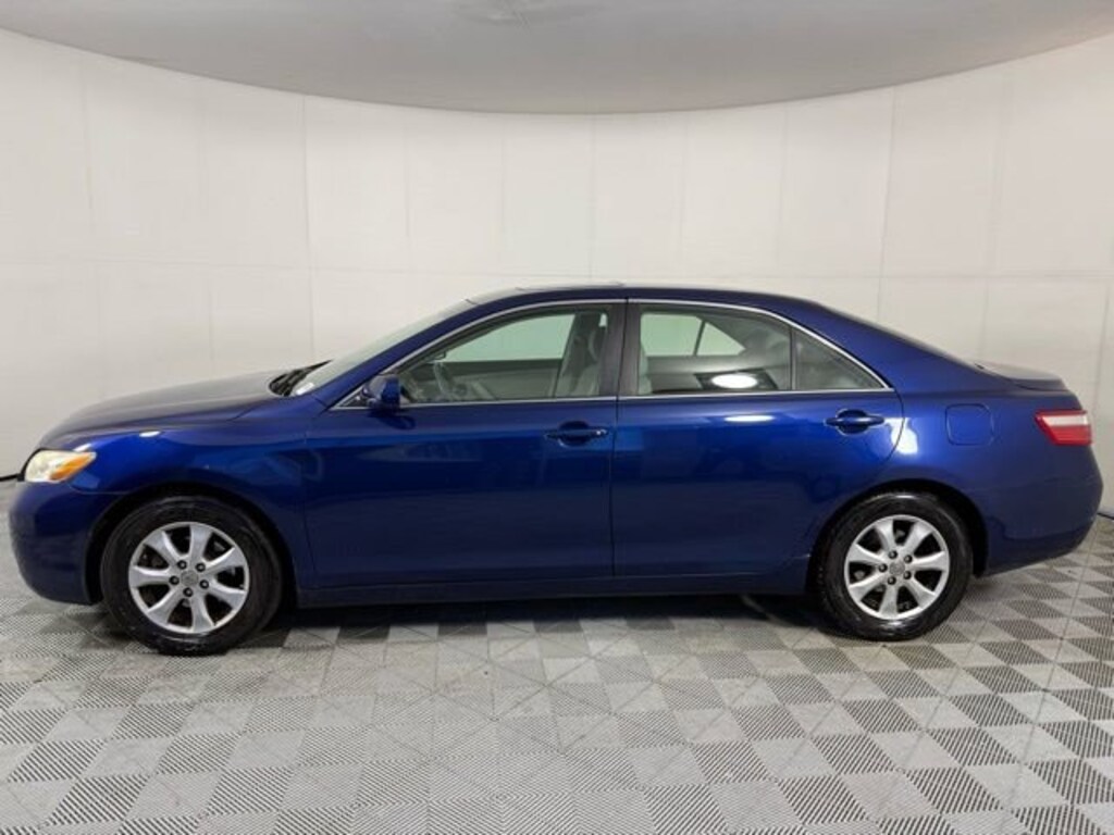 Used 2007 Toyota Camry LE Sedan