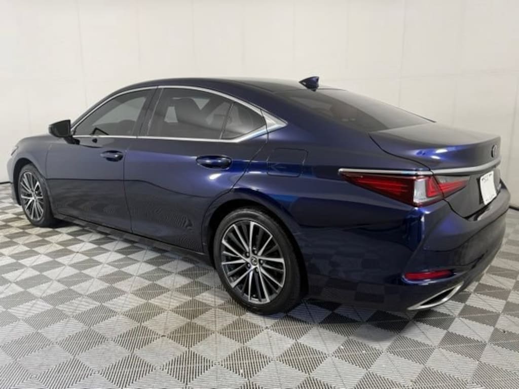 Certified 2022 Lexus ES 350 Sedan
