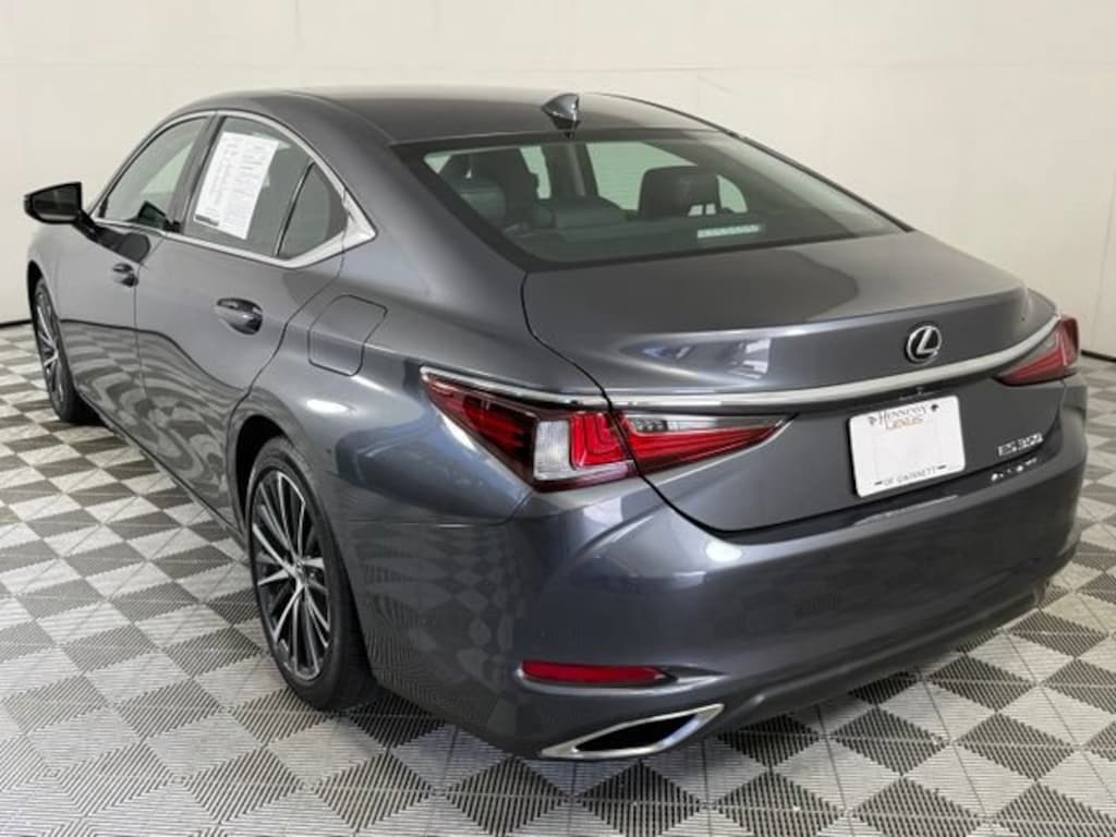 Used 2022 Lexus ES 350 Sedan