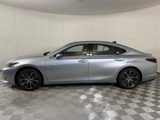 2025 Lexus ES 350 photo 2