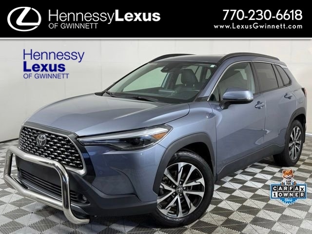 2022 Toyota Corolla Cross XLE's photo