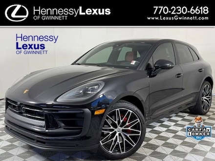 2023 Porsche Macan S SUV