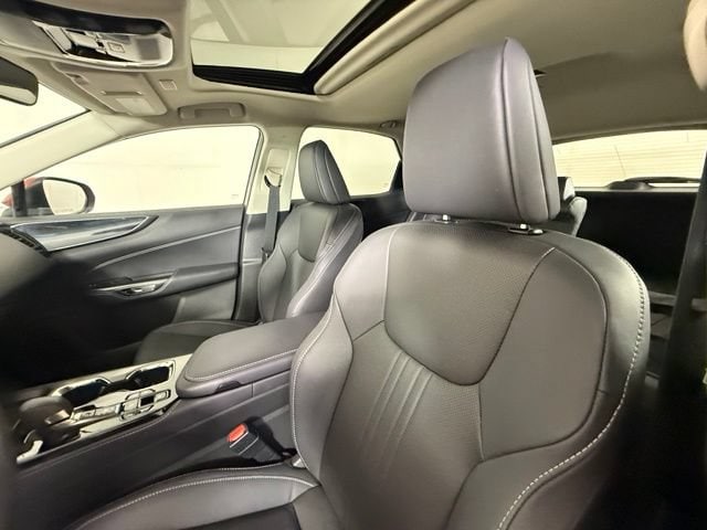2025 Lexus NX 350 - Photo 8