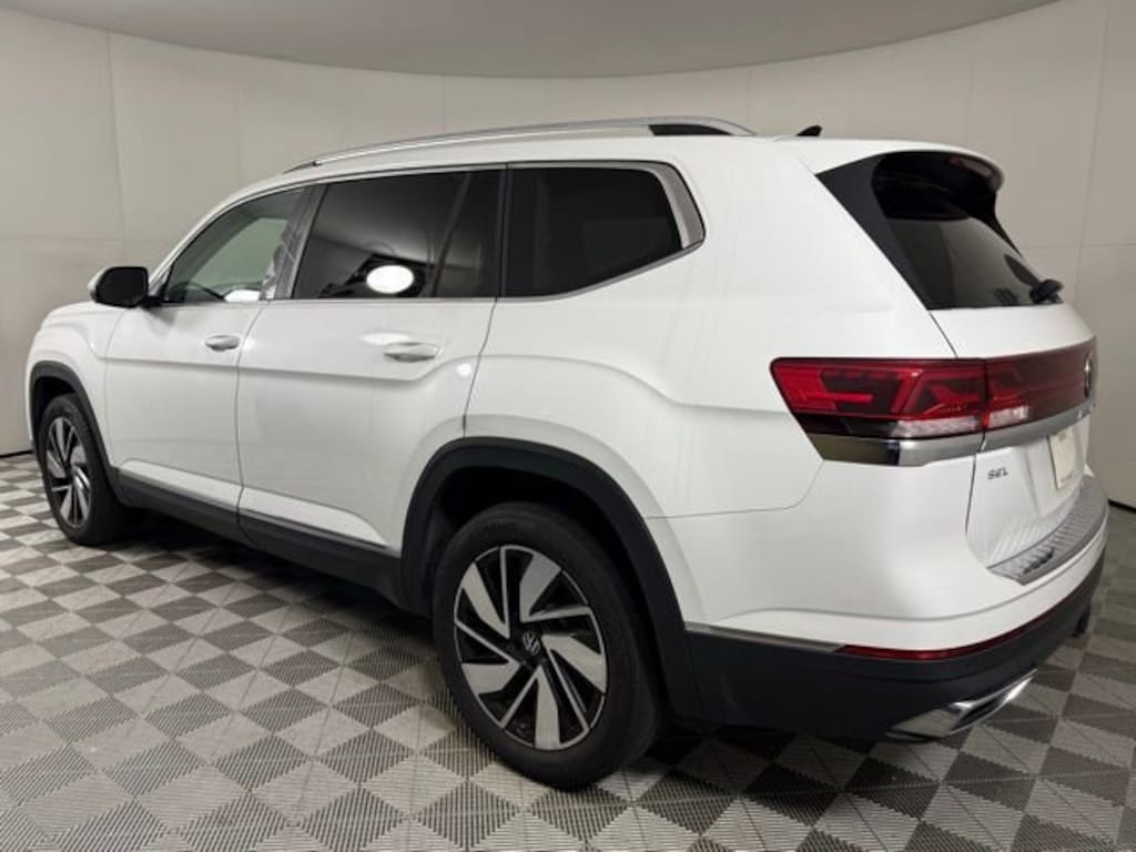 Used 2024 Volkswagen Atlas 2.0T SEL SUV