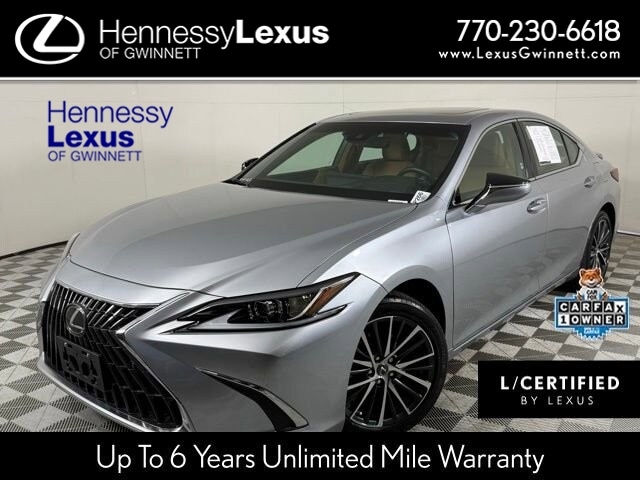 2024 Lexus ES Hybrid 300h's photo