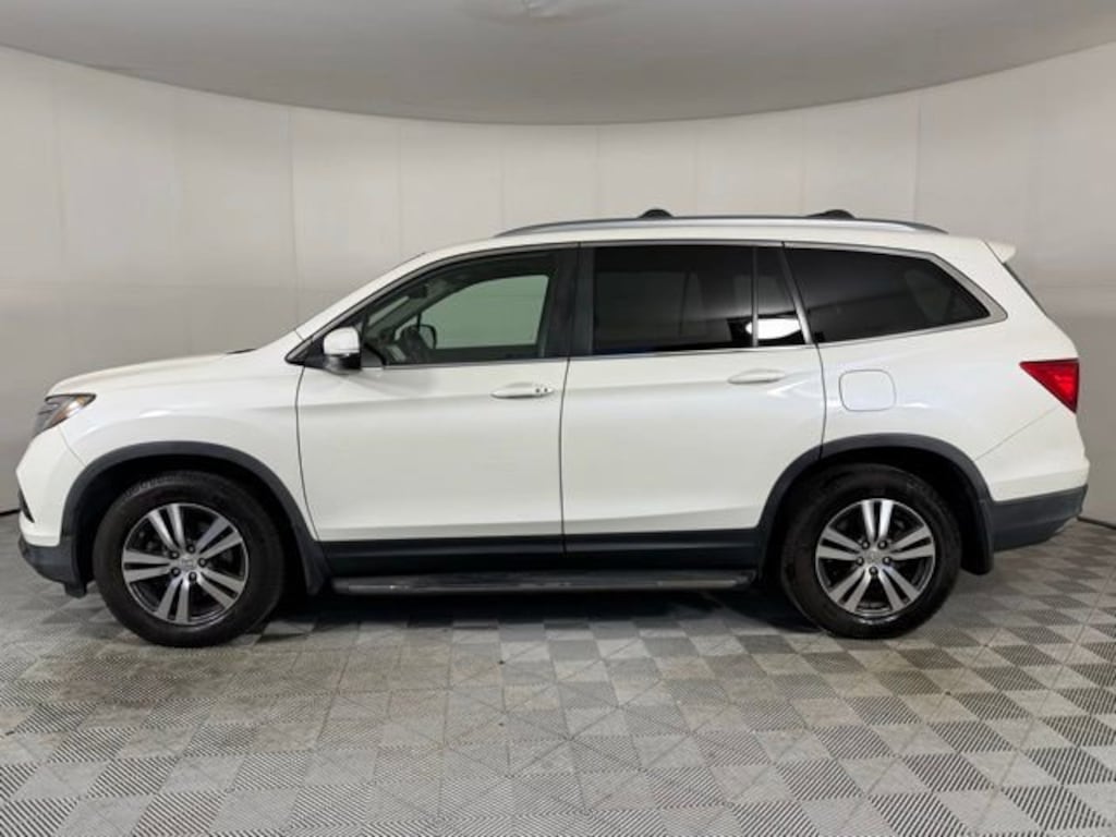 Used 2017 Honda Pilot EX-L AWD SUV