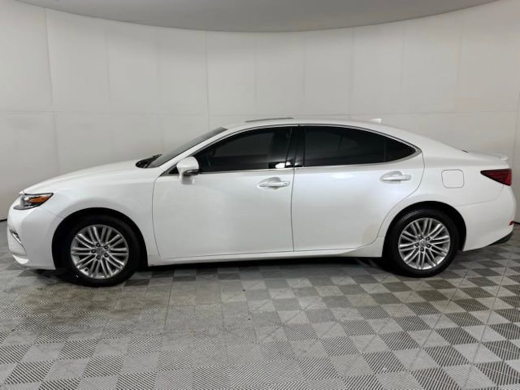 Used 2017 Lexus ES 350  Sedan