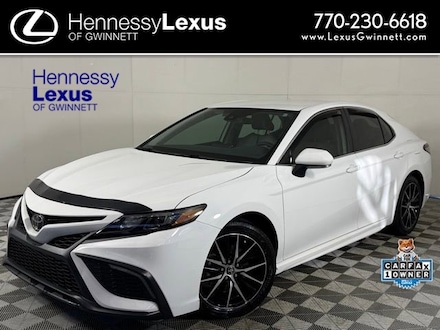 2023 Toyota Camry SE Sedan