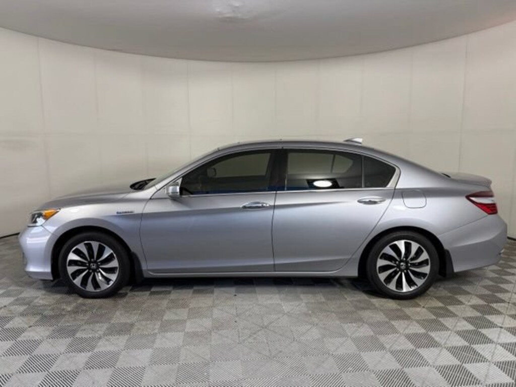 Used 2017 Honda Accord Hybrid EX-L Sedan