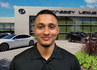 Staff member Sammie Vallejo from ID_62515acd466c