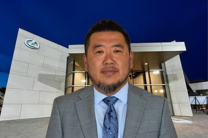 Staff member VINCE CHO from ID_9e90adb3acb4