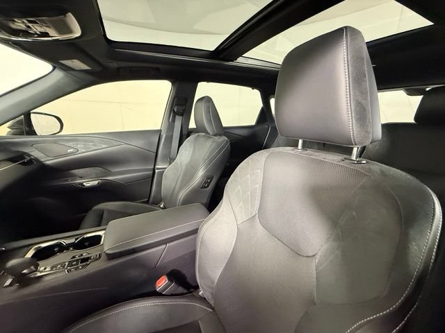 2025 Lexus RX PHEV 450h+ - Photo 17