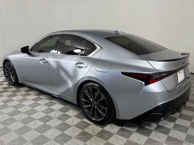 2023 Lexus IS 350 F SPORT photo 3