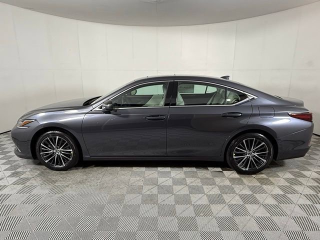 2025 Lexus ES 350 photo 2