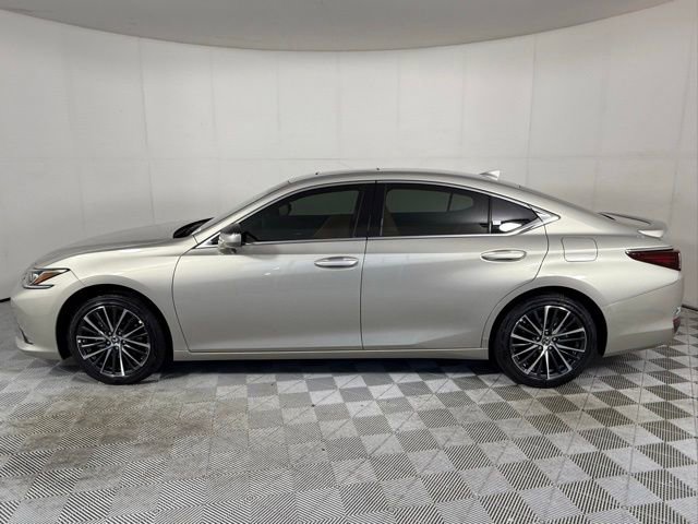 2025 Lexus ES 300h Premium photo 2