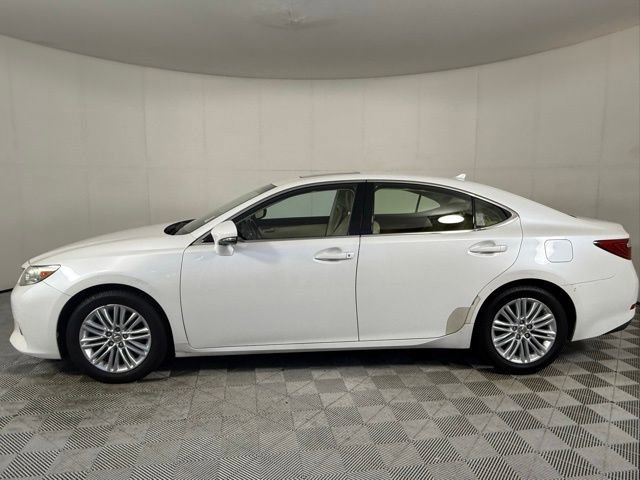 2014 Lexus ES 350 photo 3