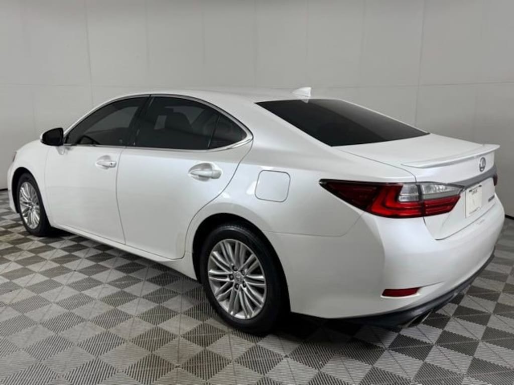 Used 2017 Lexus ES 350  Sedan