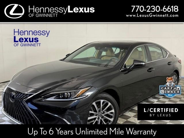 2022 Lexus ES 300h 300h's photo