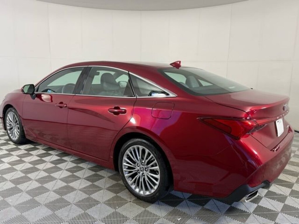 Used 2022 Toyota Avalon Limited Sedan