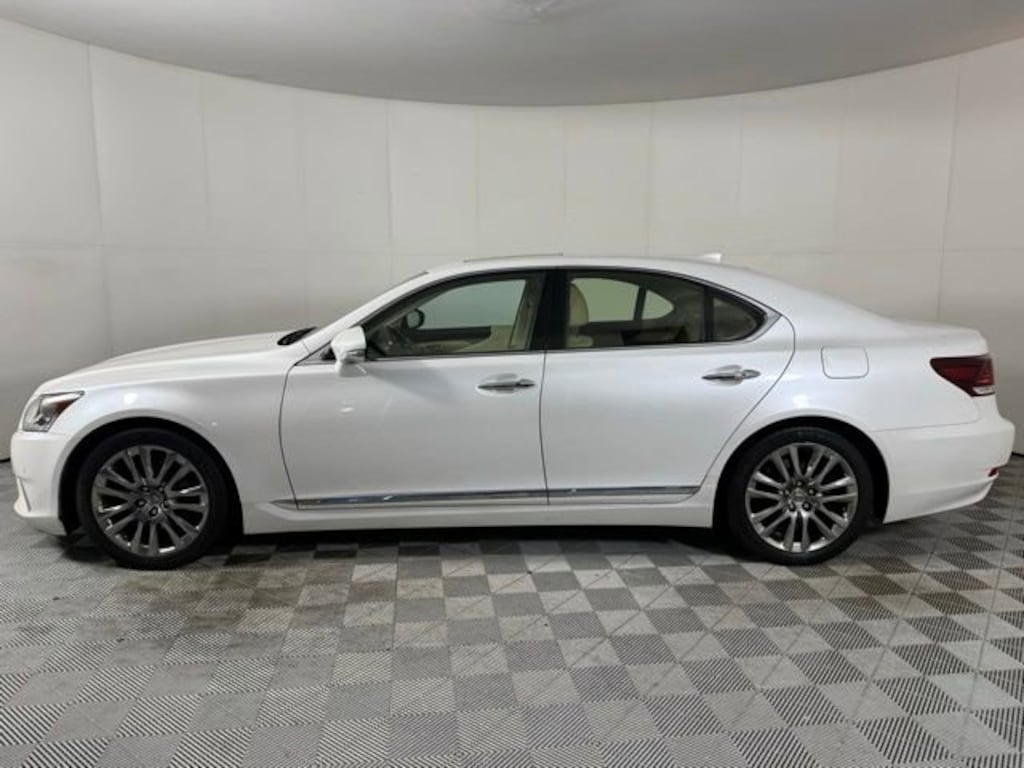 Used 2017 Lexus LS 460  Sedan