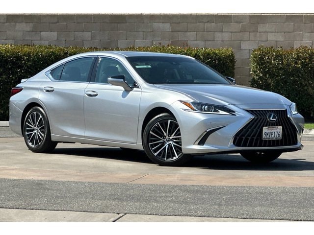 2024 Lexus ES 300h Base