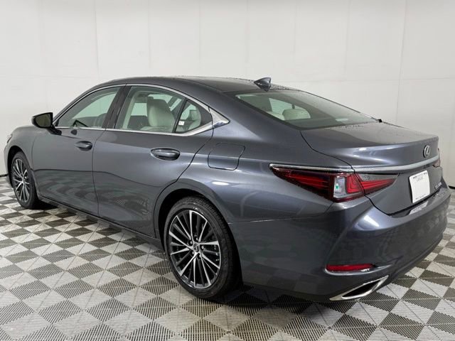 2025 Lexus ES 350 photo 3