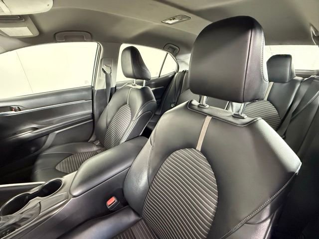 2021 Toyota Camry SE photo 4