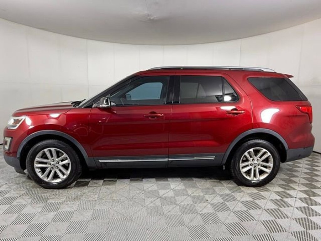 Used 2016 Ford Explorer XLT SUV