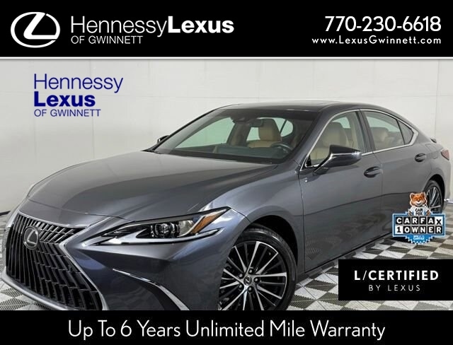 2025 Lexus ES Hybrid 300h's photo