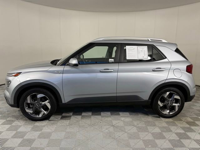2021 Volkswagen Tiguan SE photo 2