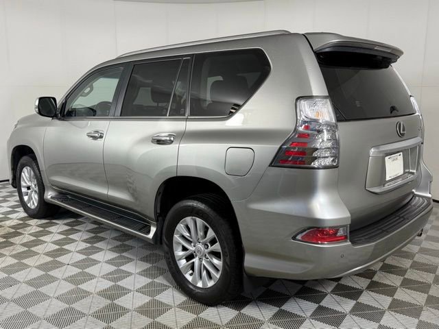 2021 Lexus GX 460 photo 3