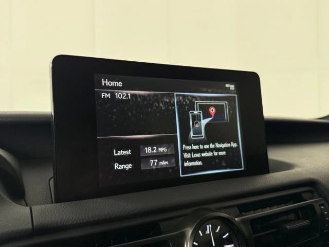 2025 Lexus IS 300 - Photo 22