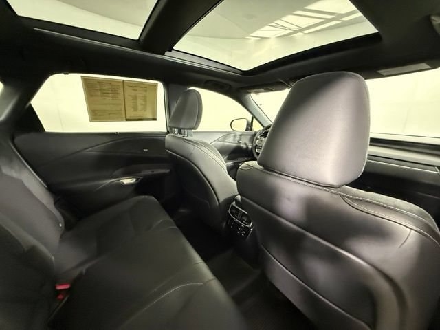 2025 Lexus RX PHEV 450h+ - Photo 33