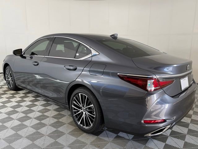 2025 Lexus ES 350 photo 3